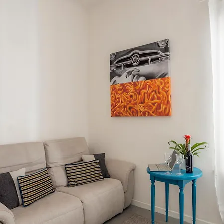 Anconastay Apartment *